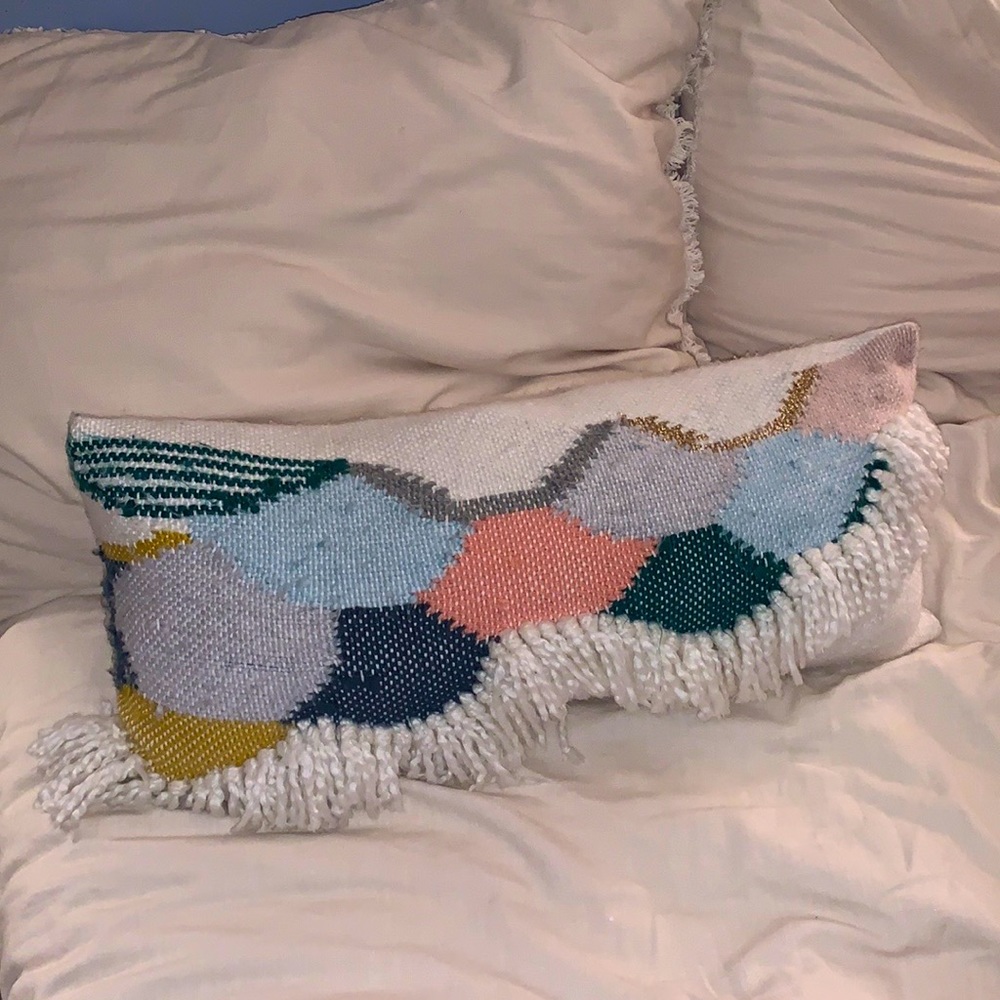 anthropologie pillow✨